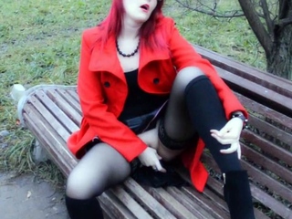 Amateur redhead shaves and masturbates